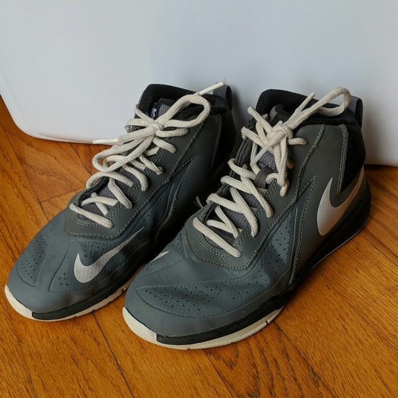 Nike Other - Nike Youth Basketball Sneakers Team Hustle D7